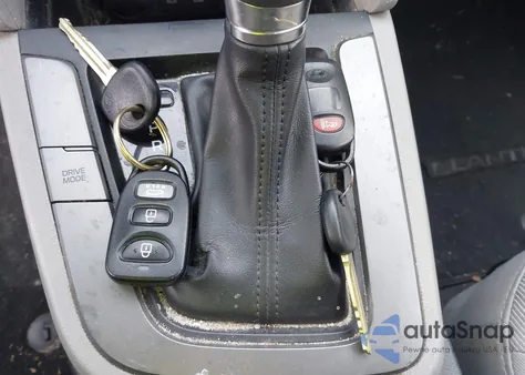 2017 Hyundai Elantra Se из США, поврежденный, VIN 5NPD74LF0HH137720